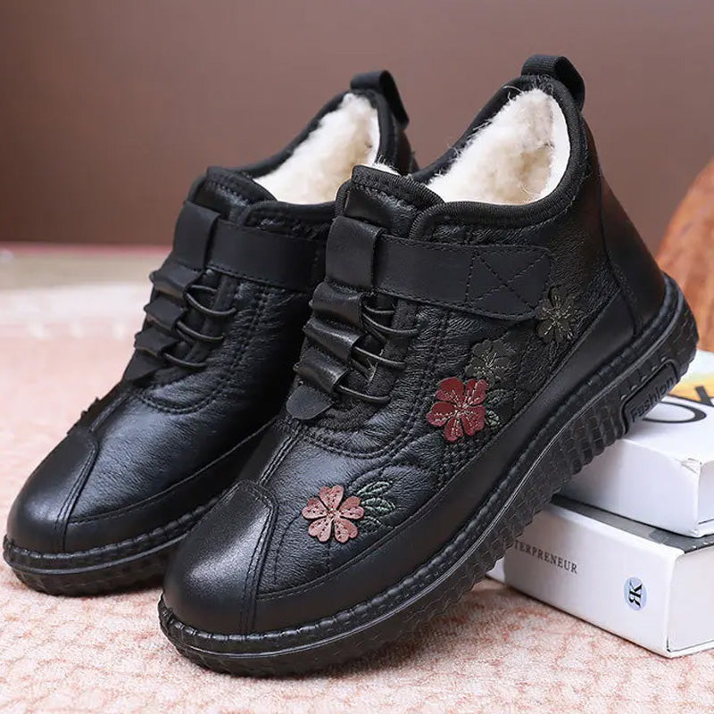 “Martina Winter Bloom”