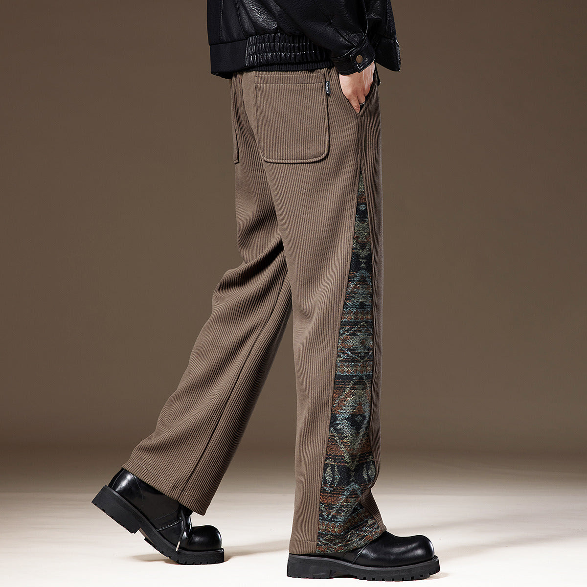 Pantaloni della tuta in velluto a coste Emberlin